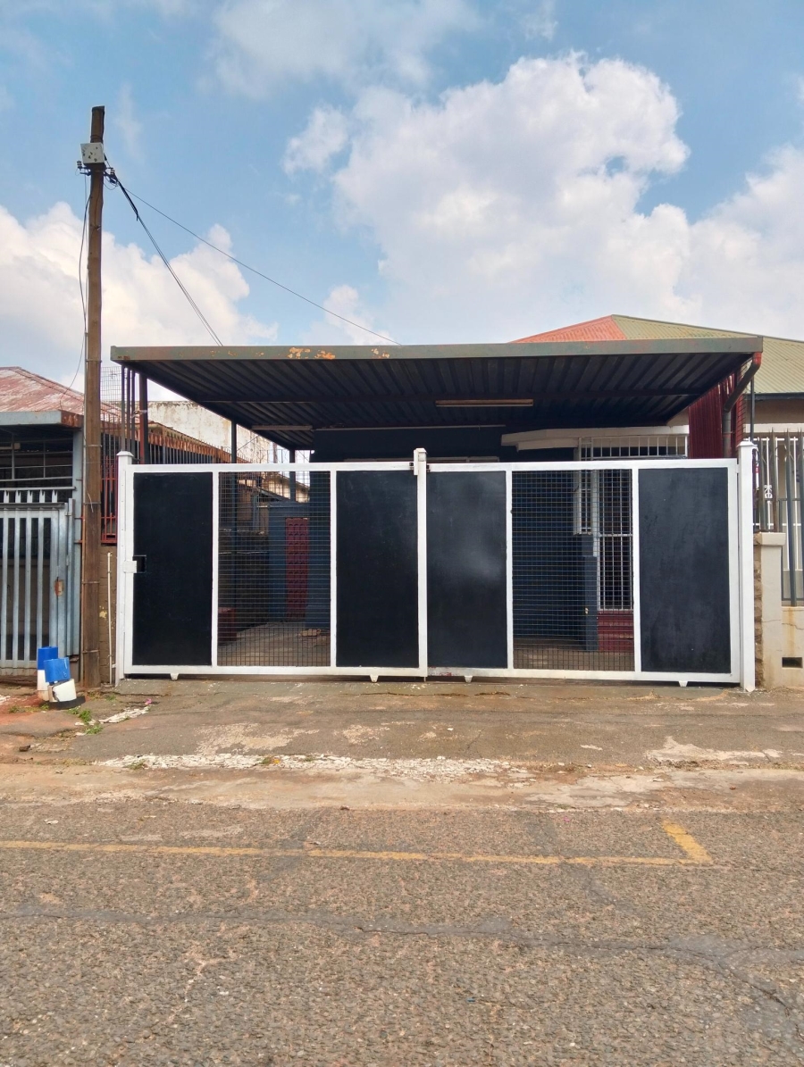 2 Bedroom Property for Sale in La Rochelle Gauteng