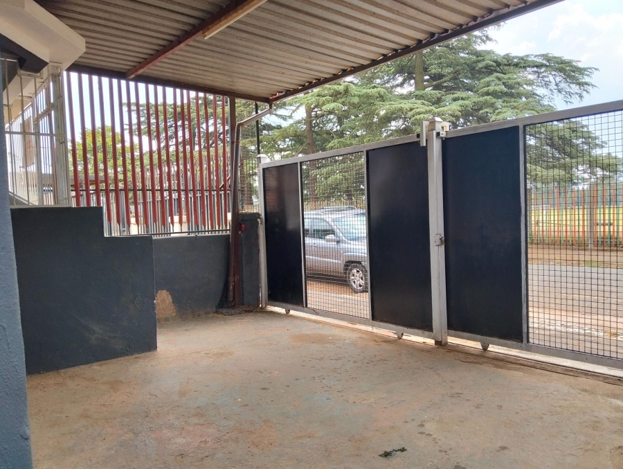 2 Bedroom Property for Sale in La Rochelle Gauteng