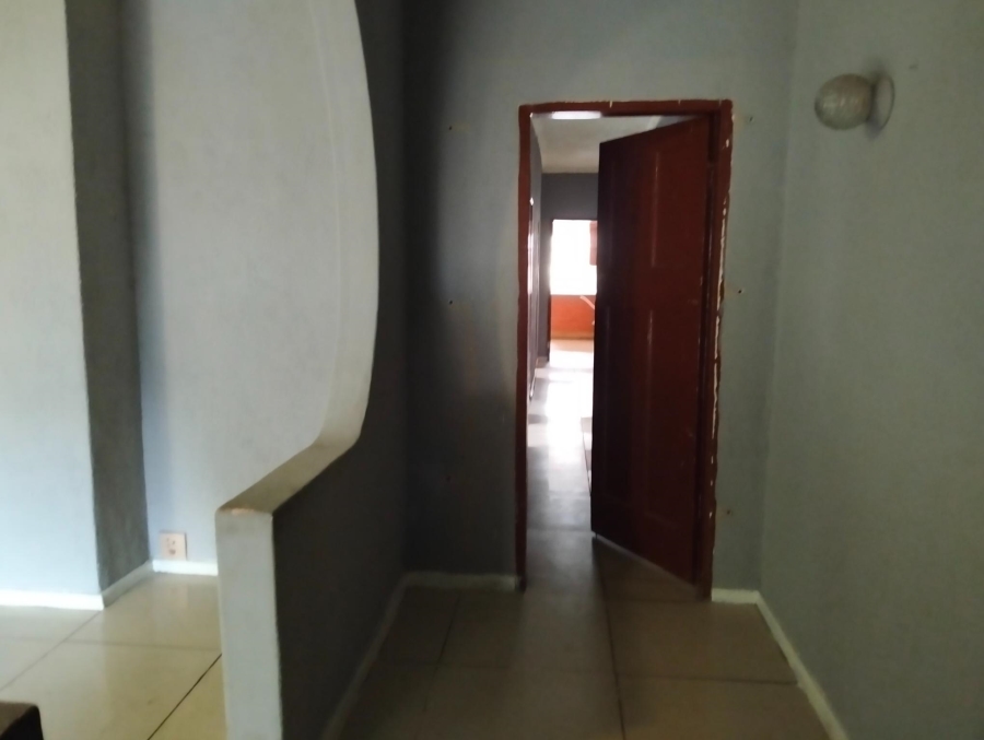 2 Bedroom Property for Sale in La Rochelle Gauteng