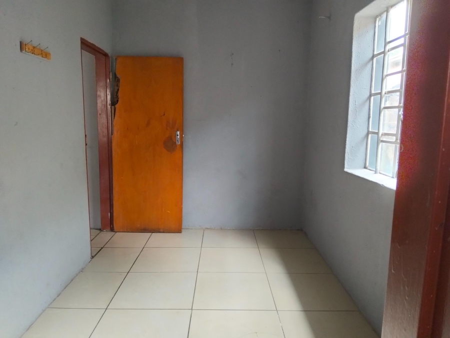 2 Bedroom Property for Sale in La Rochelle Gauteng