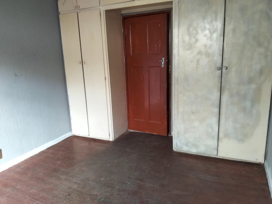 2 Bedroom Property for Sale in La Rochelle Gauteng
