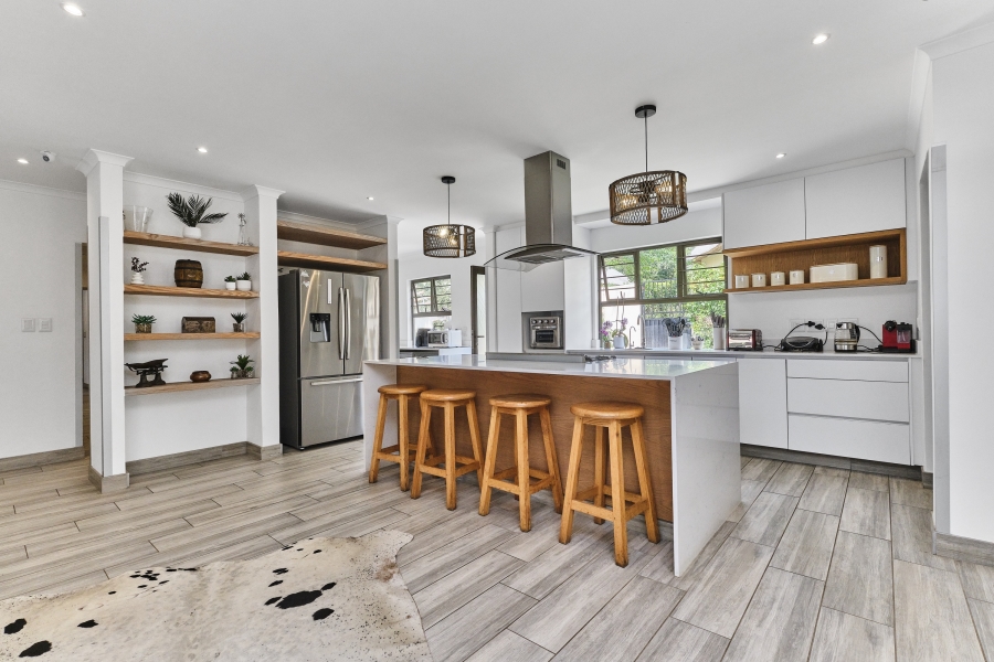 4 Bedroom Property for Sale in Barbeque Downs Gauteng