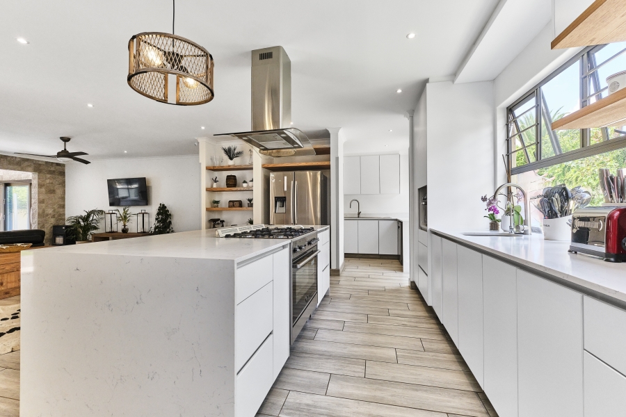 4 Bedroom Property for Sale in Barbeque Downs Gauteng