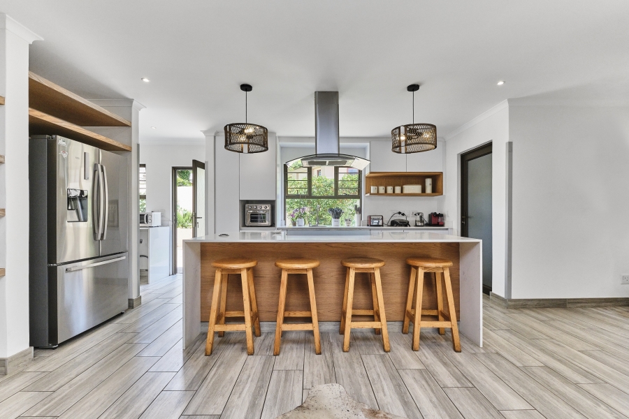 4 Bedroom Property for Sale in Barbeque Downs Gauteng