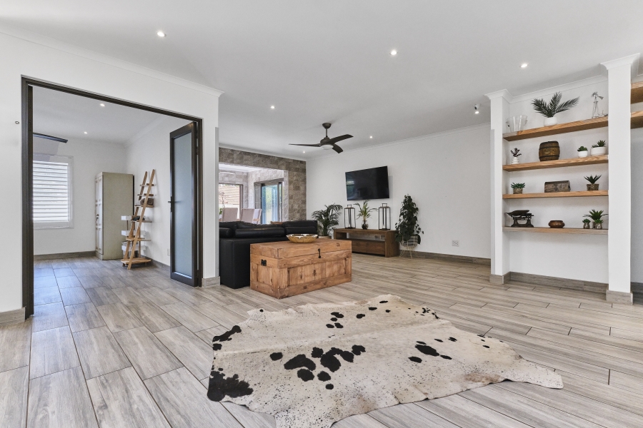 4 Bedroom Property for Sale in Barbeque Downs Gauteng