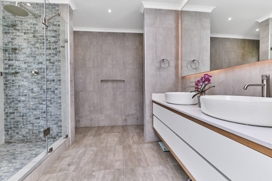 4 Bedroom Property for Sale in Barbeque Downs Gauteng