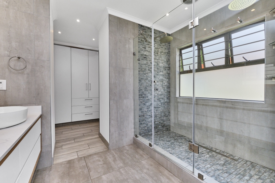 4 Bedroom Property for Sale in Barbeque Downs Gauteng