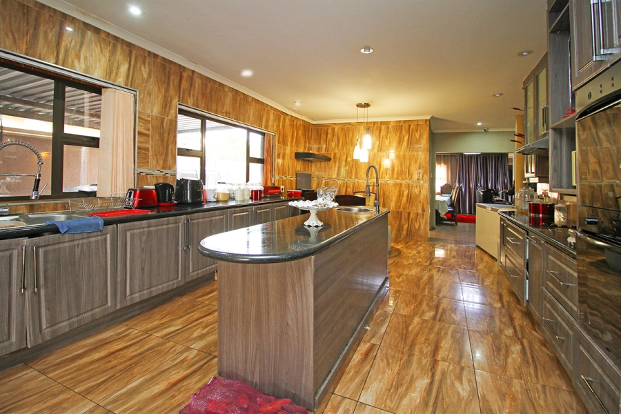 4 Bedroom Property for Sale in South Kensington Gauteng