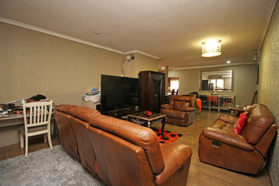 4 Bedroom Property for Sale in South Kensington Gauteng