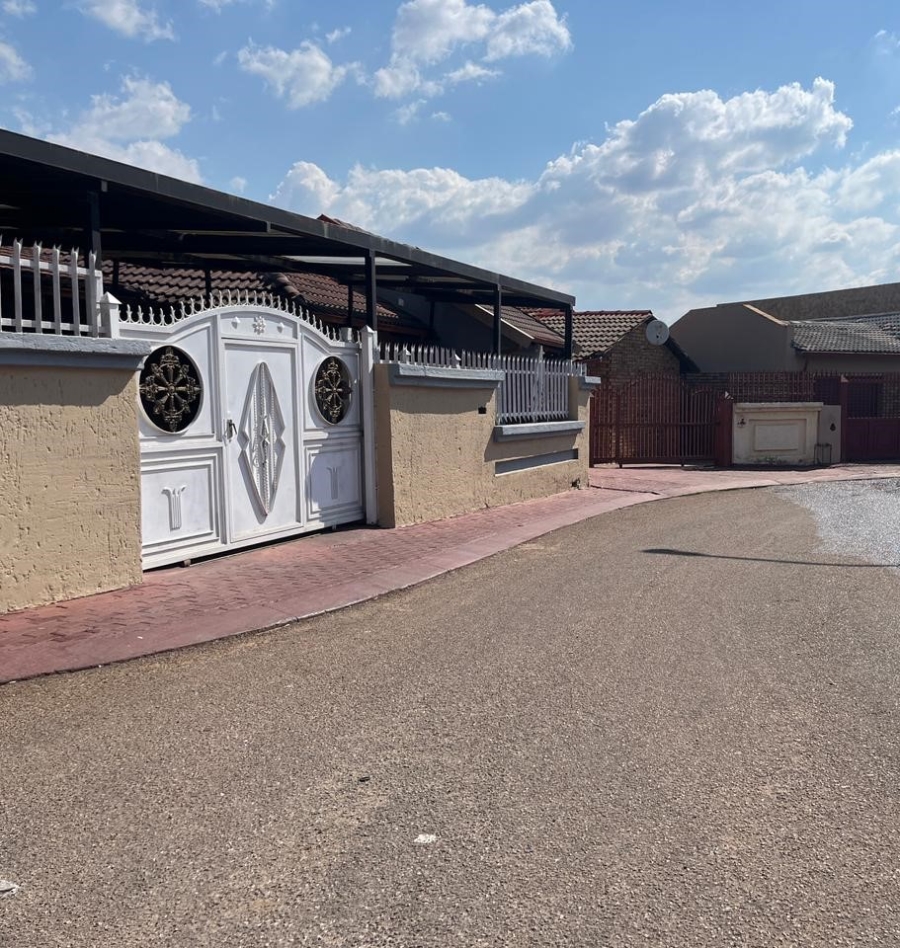 3 Bedroom Property for Sale in Mamelodi Gauteng