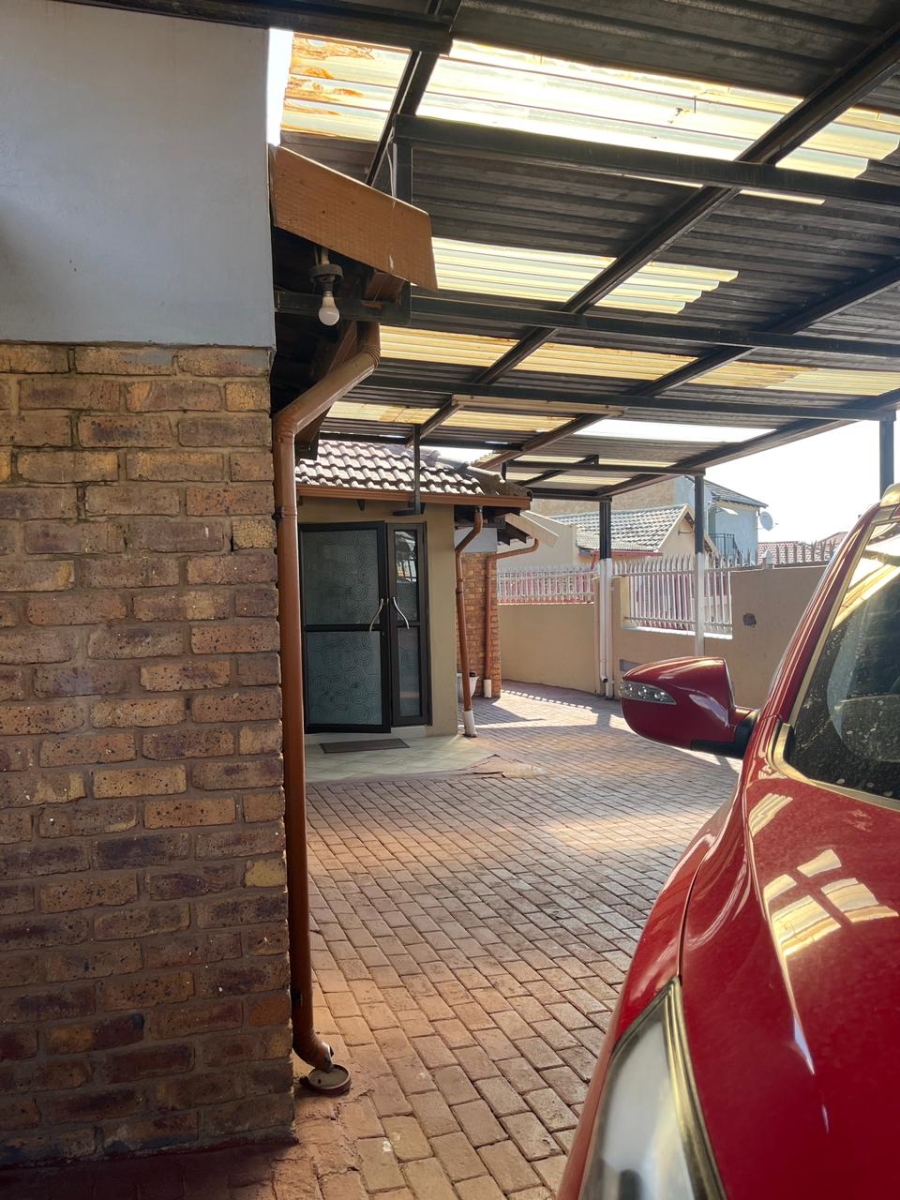 3 Bedroom Property for Sale in Mamelodi Gauteng