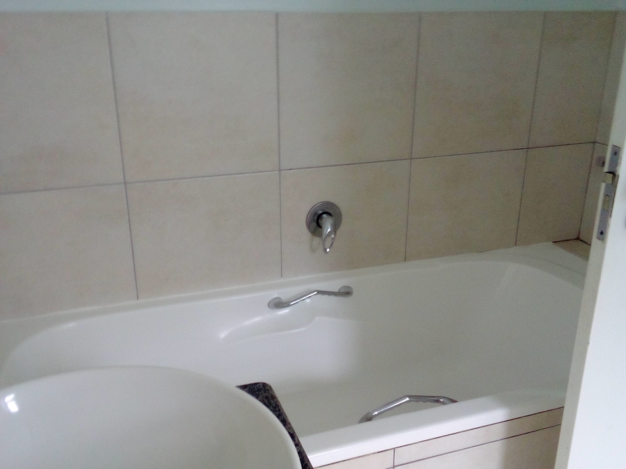 2 Bedroom Property for Sale in Edenburg Gauteng