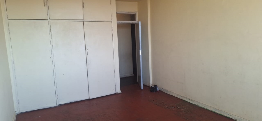 2 Bedroom Property for Sale in Berea Gauteng
