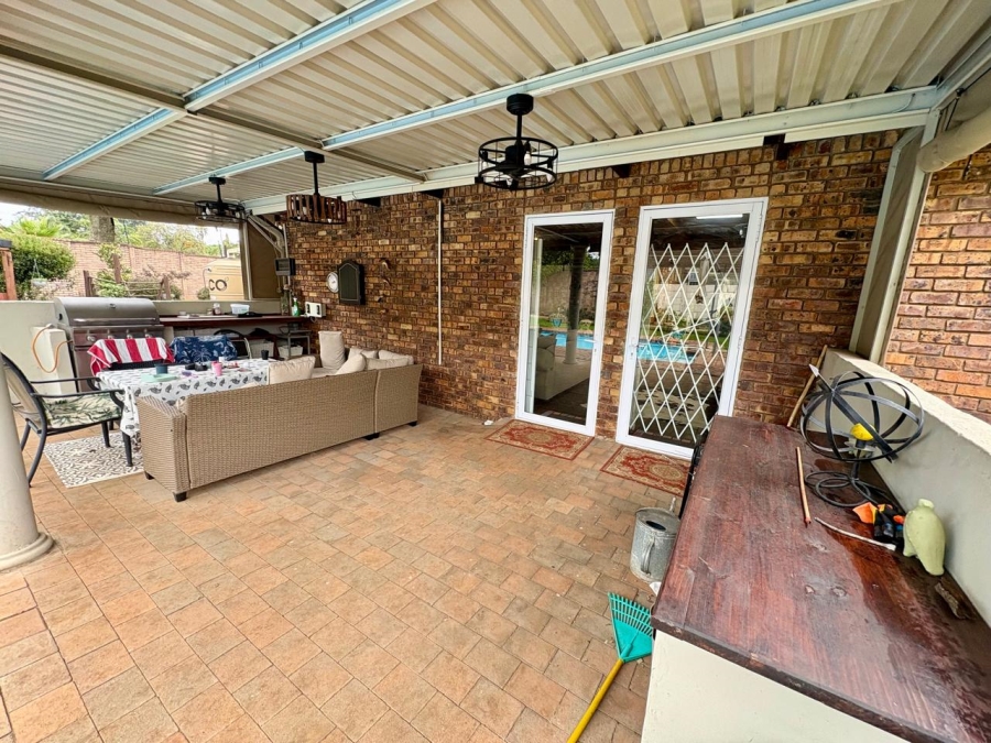 3 Bedroom Property for Sale in Wierda Park Gauteng