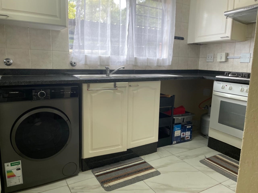 To Let 2 Bedroom Property for Rent in Morningside Gauteng