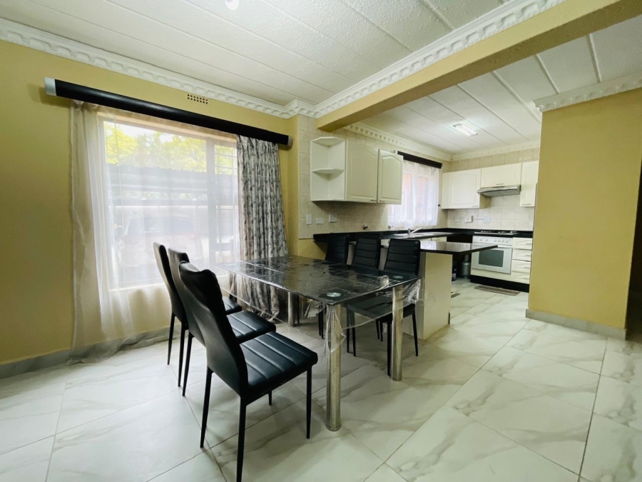 To Let 2 Bedroom Property for Rent in Morningside Gauteng