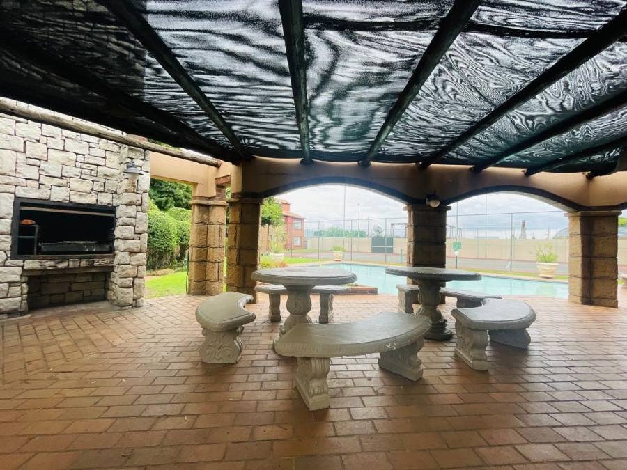 To Let 2 Bedroom Property for Rent in Morningside Gauteng