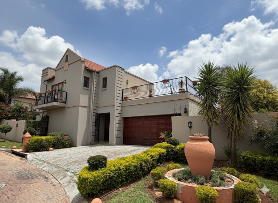 3 Bedroom Property for Sale in Barbeque Downs Gauteng