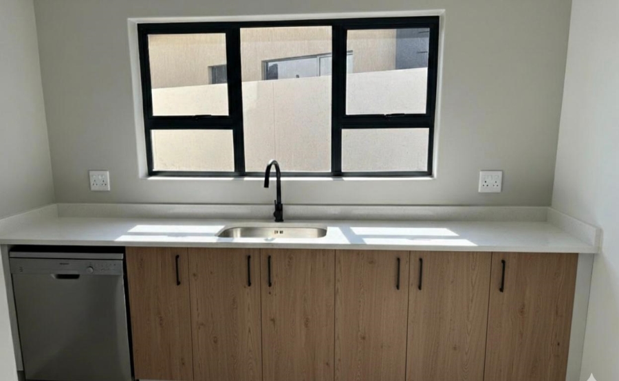 4 Bedroom Property for Sale in Swallow Hills Lifestyle Estate Gauteng