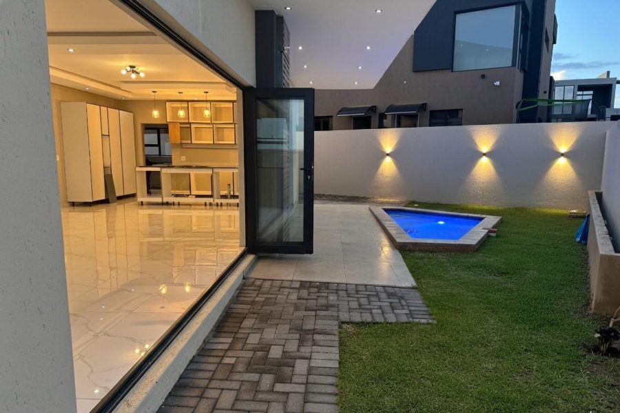 4 Bedroom Property for Sale in Swallow Hills Lifestyle Estate Gauteng