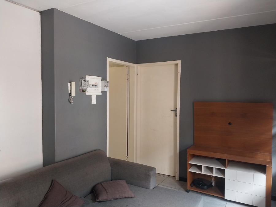 To Let 2 Bedroom Property for Rent in Auckland Park Gauteng