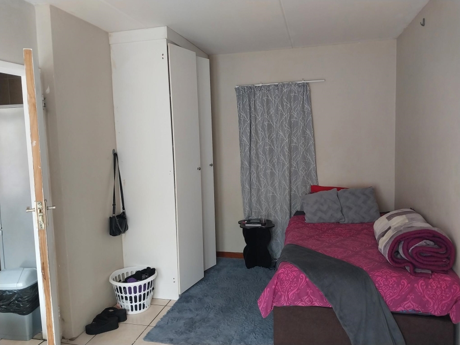 2 Bedroom Property for Sale in Auckland Park Gauteng