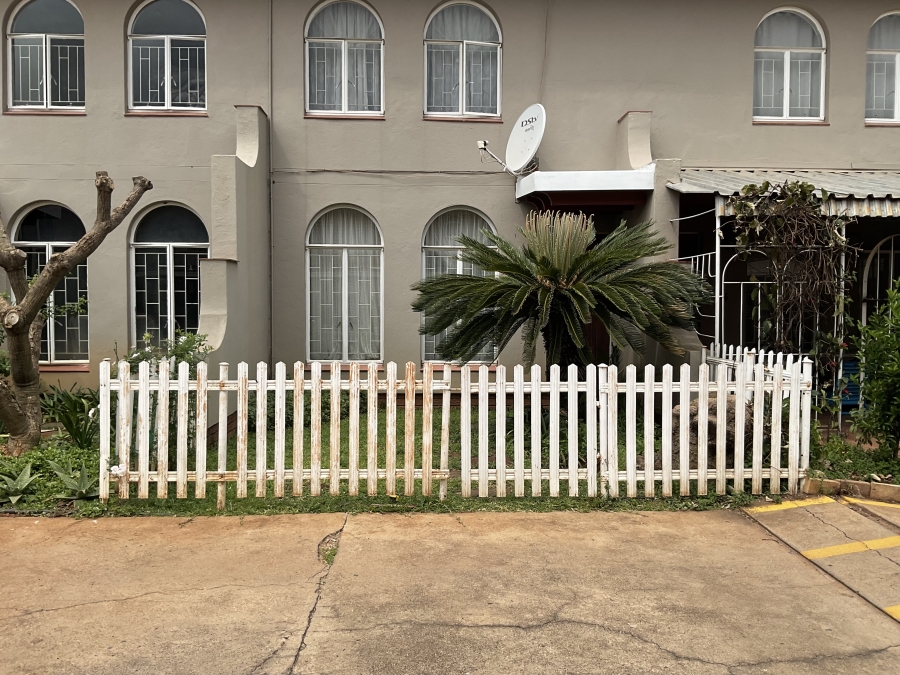 2 Bedroom Property for Sale in Kilner Park Gauteng
