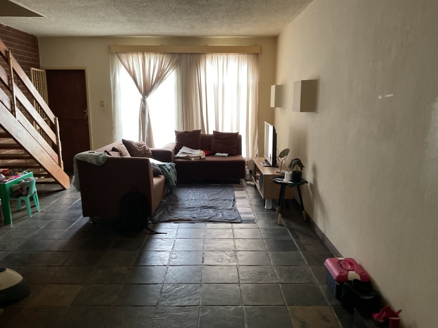 2 Bedroom Property for Sale in Kilner Park Gauteng