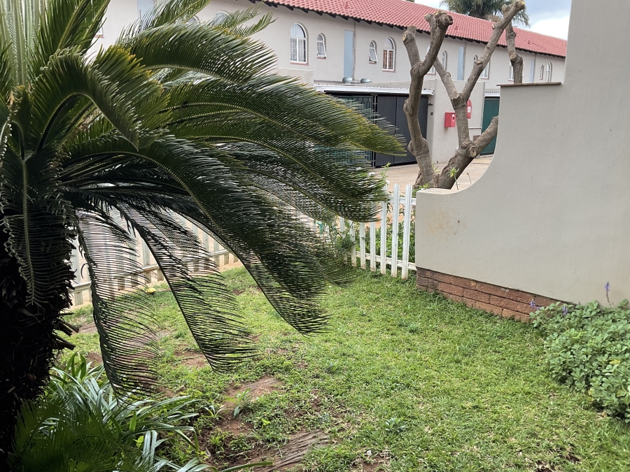 2 Bedroom Property for Sale in Kilner Park Gauteng