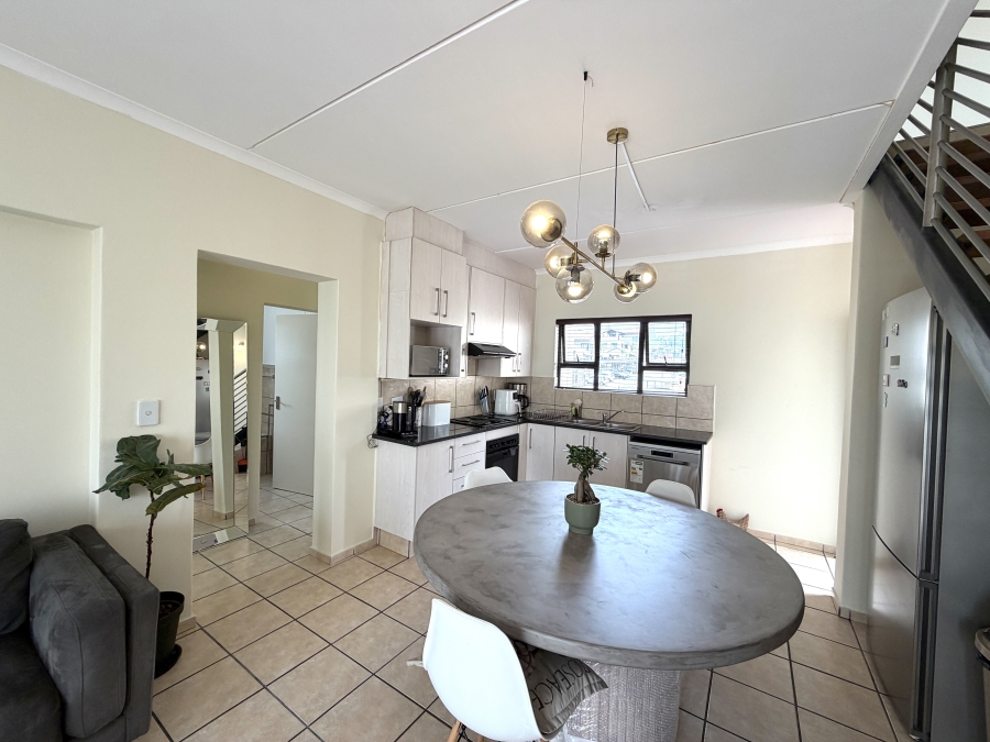 3 Bedroom Property for Sale in Barbeque Downs Gauteng