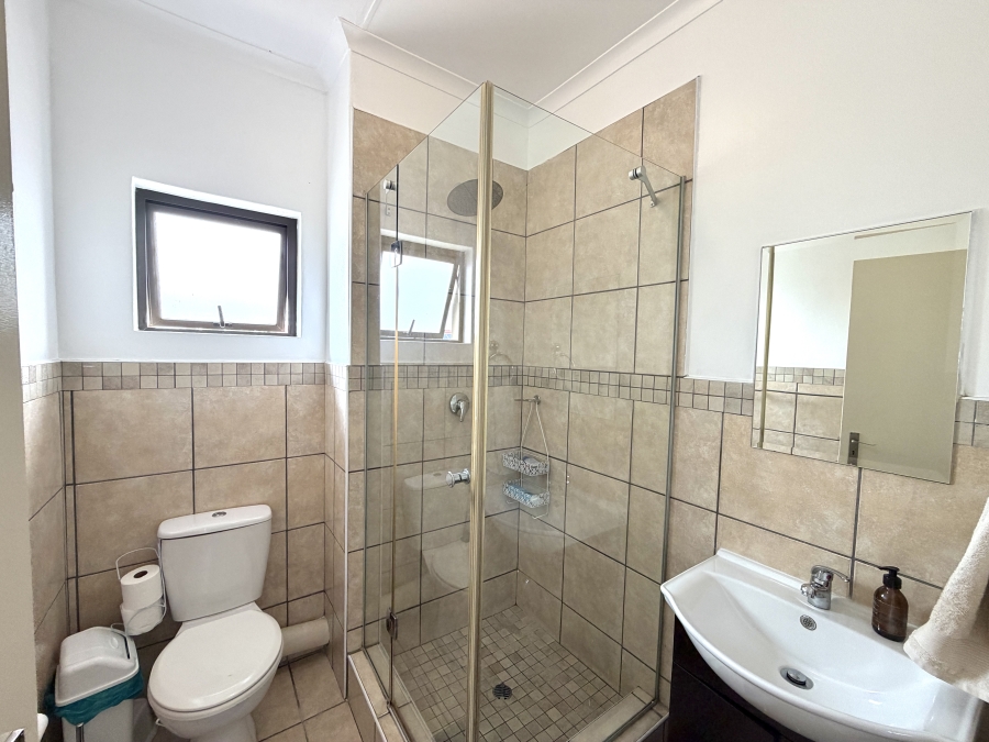 3 Bedroom Property for Sale in Barbeque Downs Gauteng