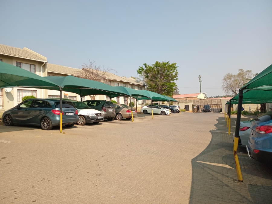 3 Bedroom Property for Sale in Whitney Gardens Gauteng