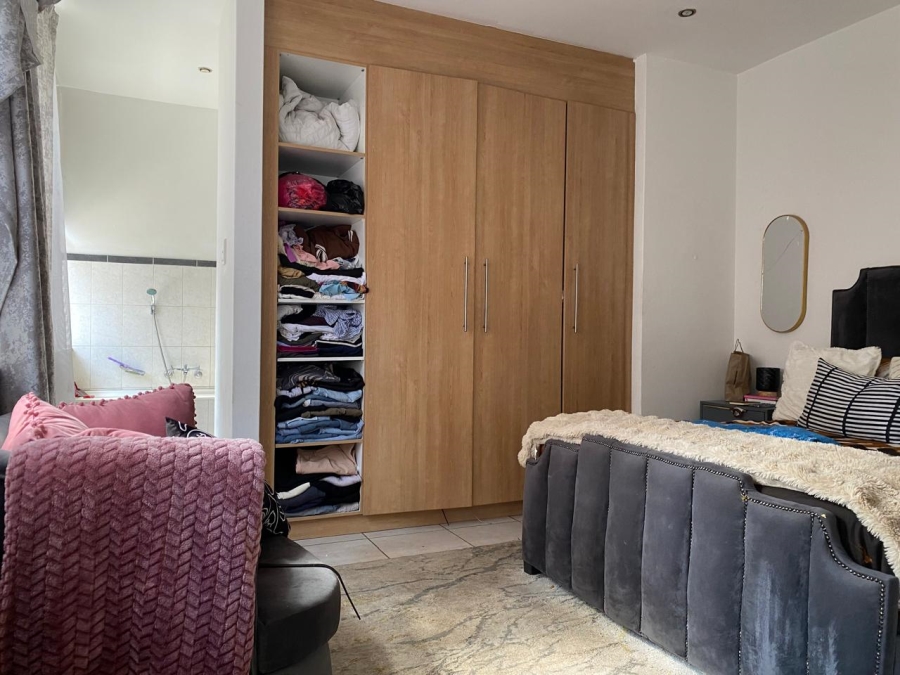 2 Bedroom Property for Sale in Marshalltown Gauteng