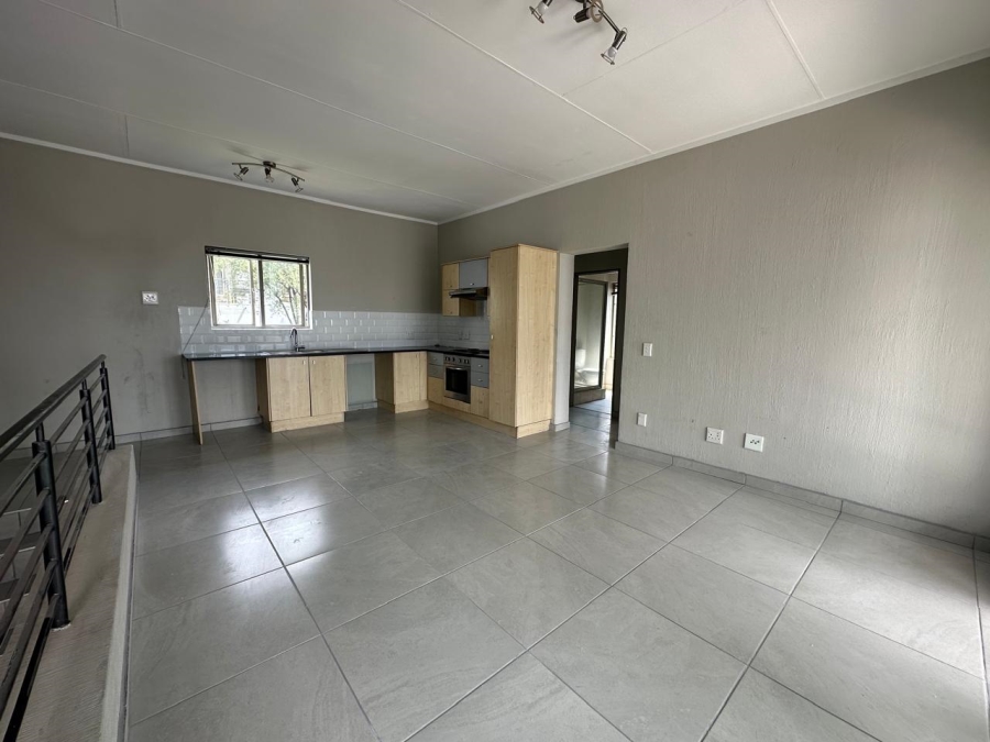 To Let 2 Bedroom Property for Rent in Broadacres Gauteng