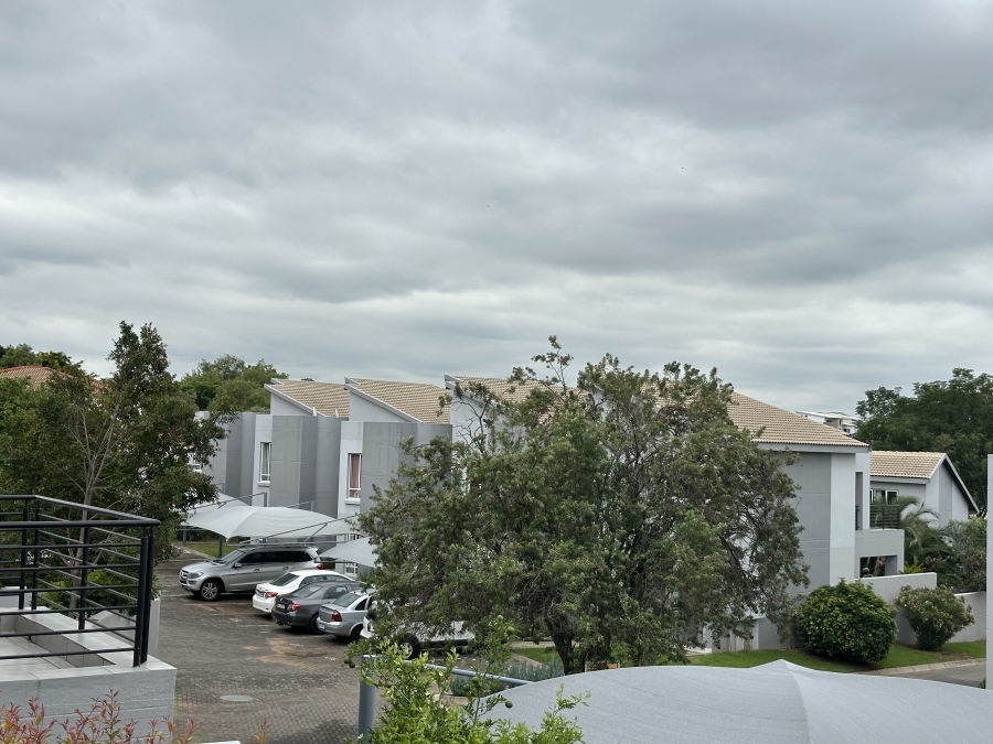 To Let 2 Bedroom Property for Rent in Broadacres Gauteng