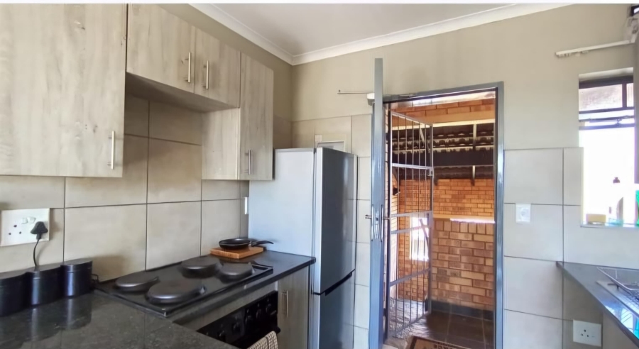 2 Bedroom Property for Sale in Montana Tuine Gauteng
