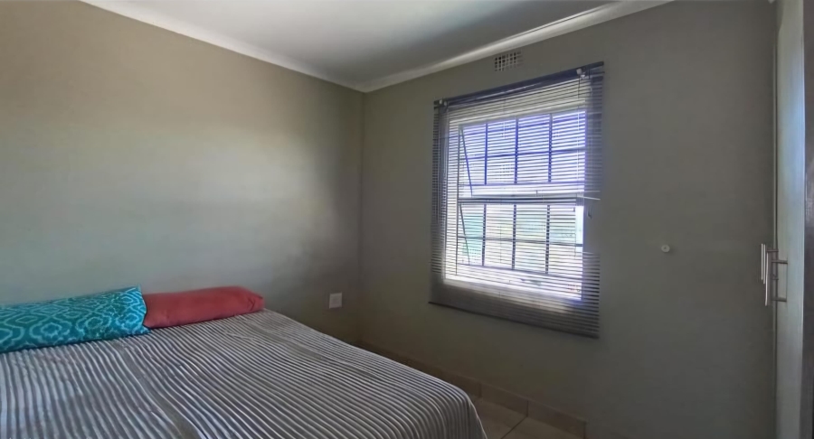 2 Bedroom Property for Sale in Montana Tuine Gauteng