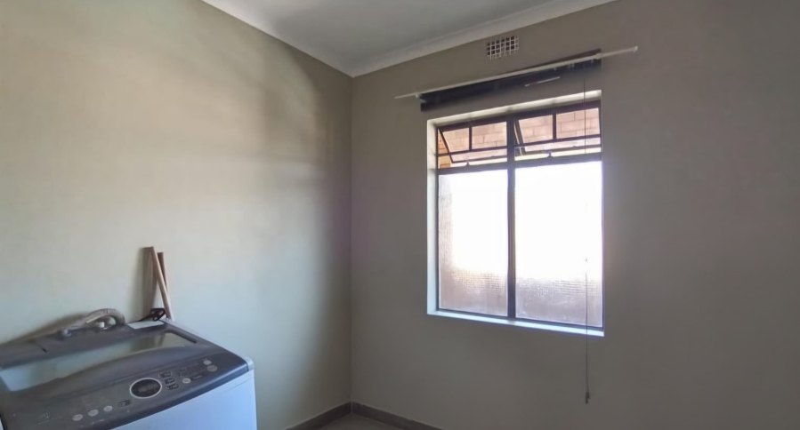 2 Bedroom Property for Sale in Montana Tuine Gauteng