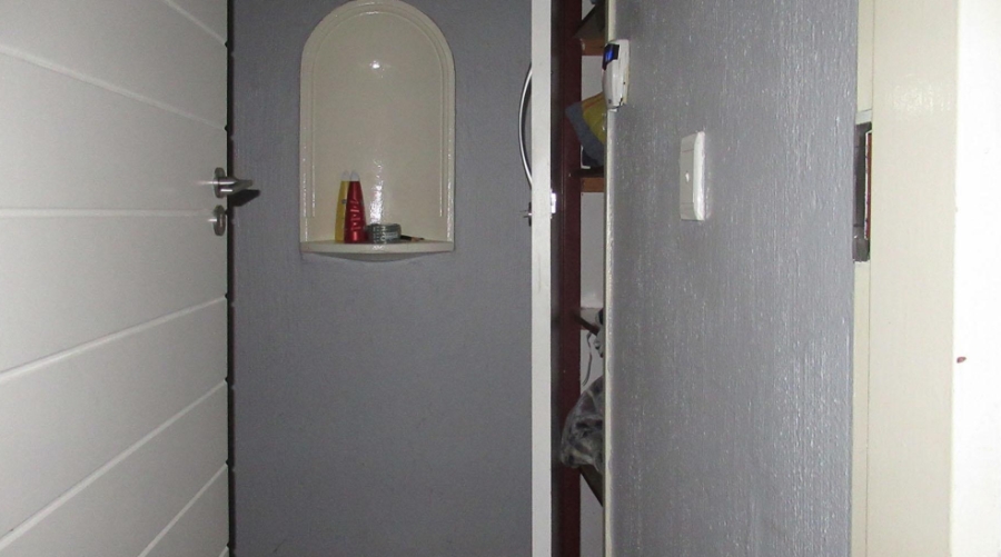 5 Bedroom Property for Sale in Kloofendal Gauteng