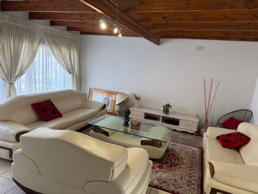 5 Bedroom Property for Sale in Kloofendal Gauteng