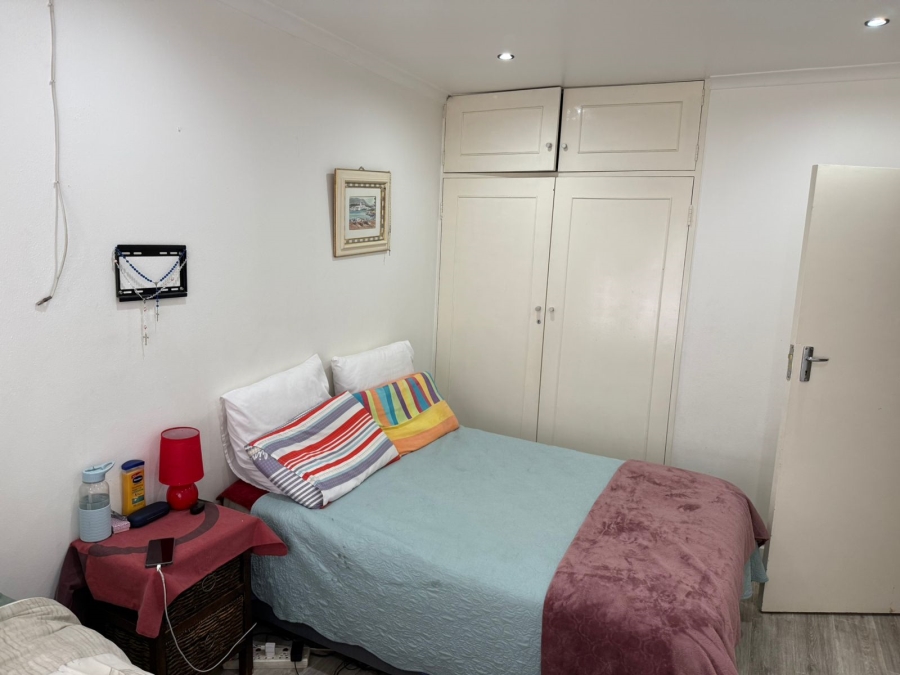 5 Bedroom Property for Sale in Kloofendal Gauteng