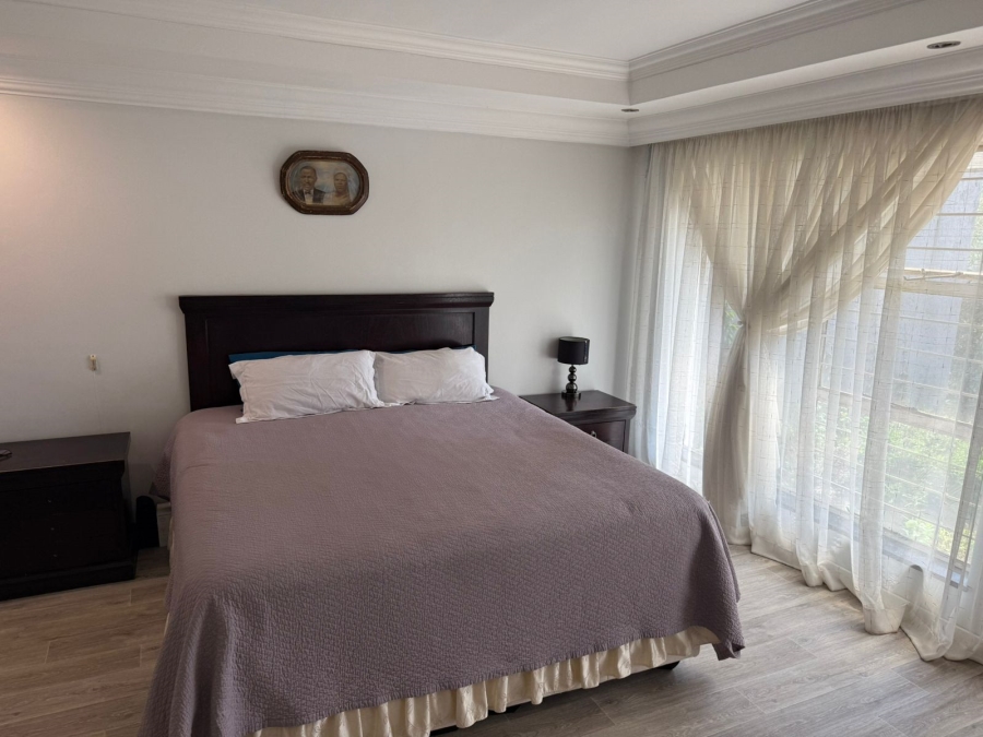 5 Bedroom Property for Sale in Kloofendal Gauteng