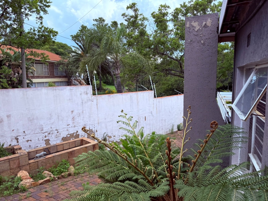 5 Bedroom Property for Sale in Kloofendal Gauteng