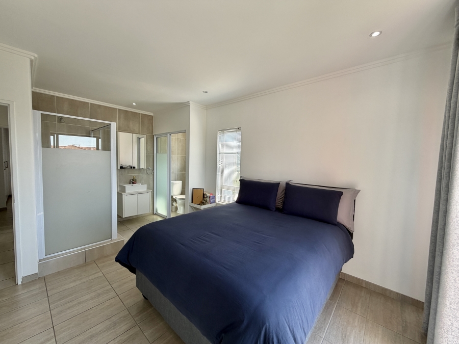 To Let 2 Bedroom Property for Rent in Barbeque Downs Gauteng