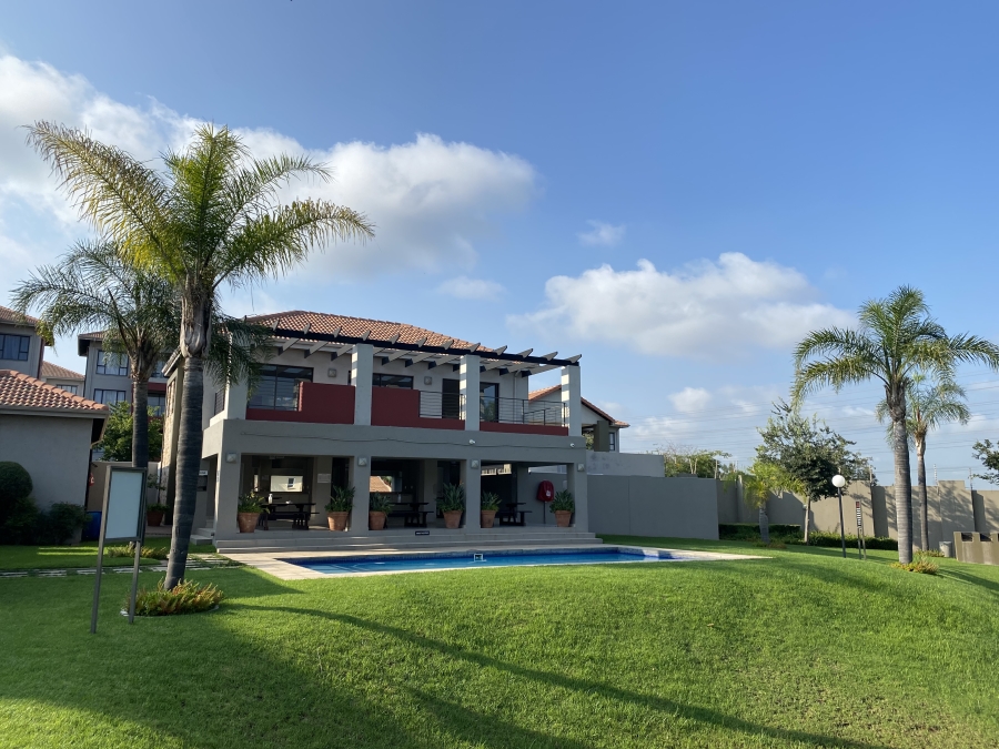 To Let 2 Bedroom Property for Rent in Barbeque Downs Gauteng