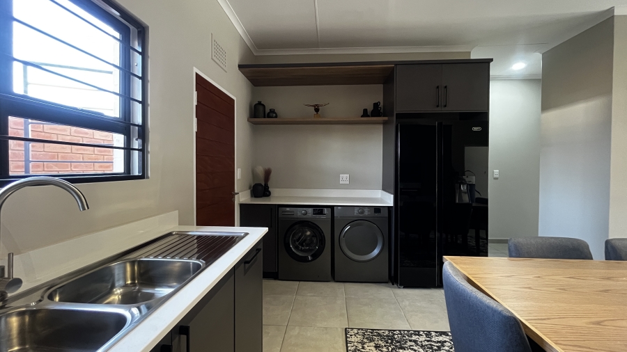 3 Bedroom Property for Sale in Rietvalleirand Gauteng