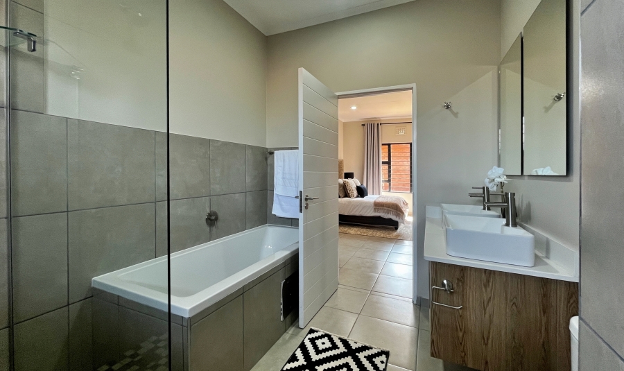 3 Bedroom Property for Sale in Rietvalleirand Gauteng