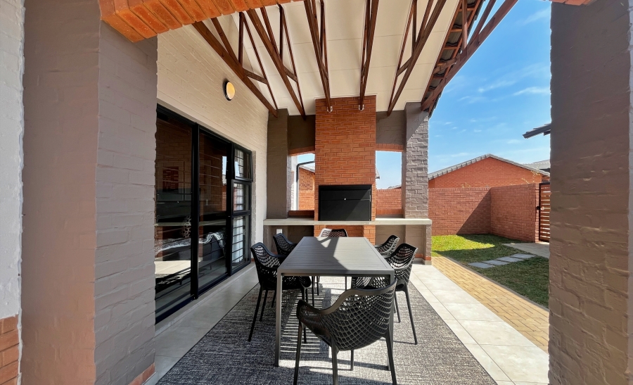 3 Bedroom Property for Sale in Rietvalleirand Gauteng