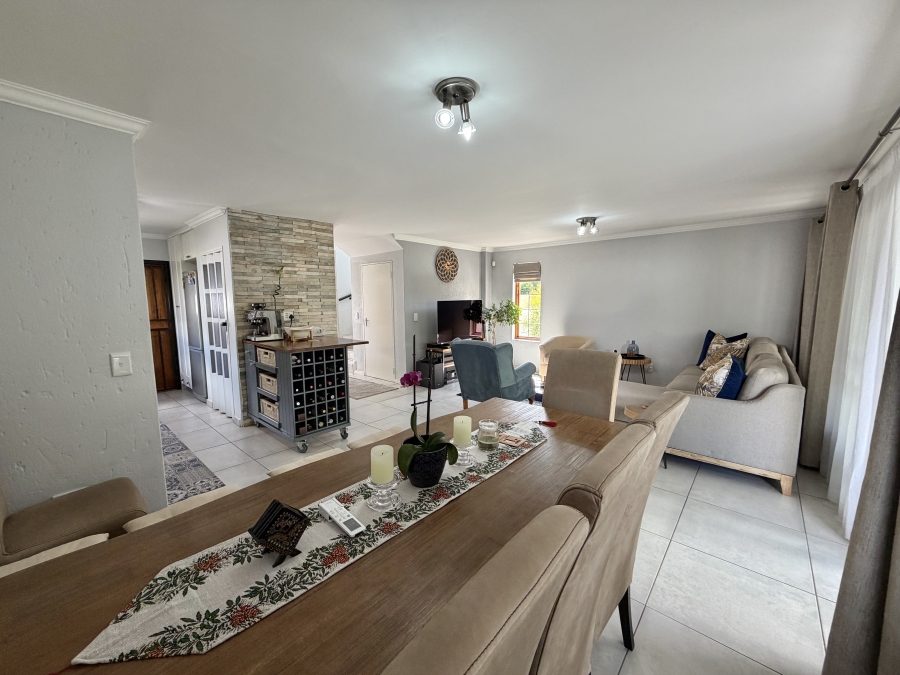 3 Bedroom Property for Sale in Barbeque Downs Gauteng