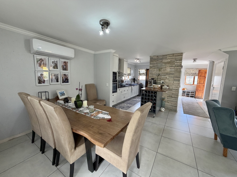 3 Bedroom Property for Sale in Barbeque Downs Gauteng